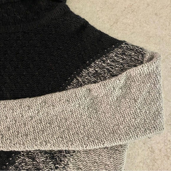 Autumn Cashmere Chunky Knit Chevron Turtleneck Sweater - Picture 6 of 6